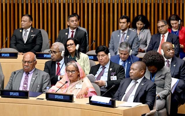 জলবায়ু সংকট এড়াতে বিশ্বের শীর্ষ ধনী দেশগুলোকে সৎ হতে হবে : প্রধানমন্ত্রী জলবায়ু সংকট এড়াতে বিশ্বের শীর্ষ ধনী দেশগুলোকে সৎ হতে হবে : প্রধানমন্ত্রী