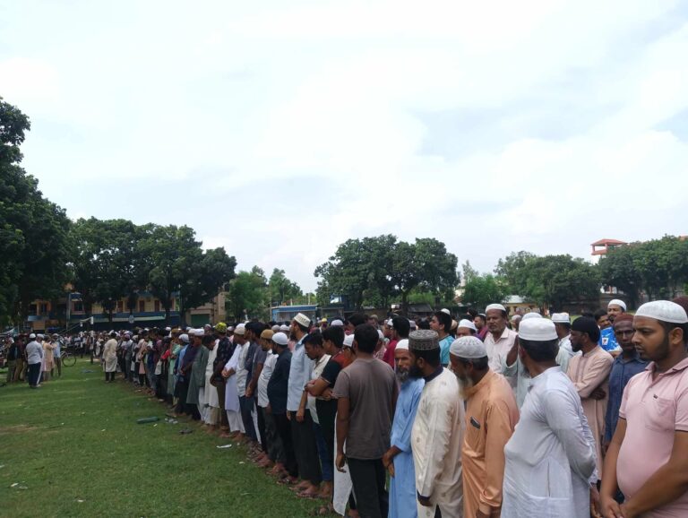 বিরামপুরে বৈষম্য বিরোধী ছাত্র আন্দোলনের আহবানে সকল শহীদের গায়েবানা যানাজা অনুষ্ঠিত