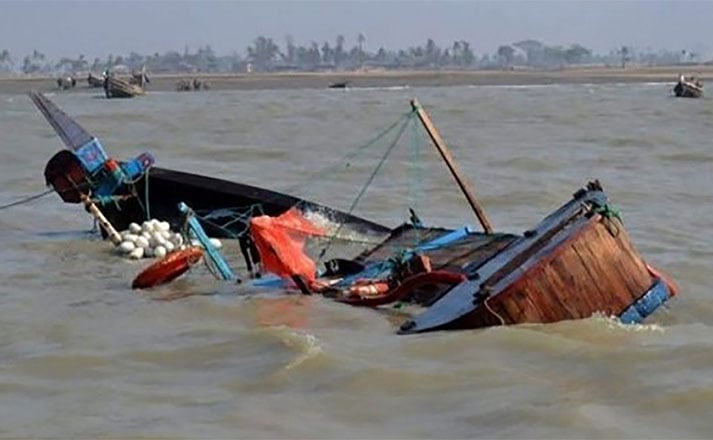 নাইজেরিয়ায় নদীতে নৌকাডুবি: ৪০ জনের বেশি লোকের প্রাণহানি নাইজেরিয়ায় নদীতে নৌকাডুবি: ৪০ জনের বেশি লোকের প্রাণহানি
