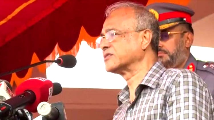 আনসার ও গ্রাম প্রতিরক্ষা বাহিনীকে দক্ষ ও পেশাদার বাহিনী হিসেবে গড়ে তোলা হবে: স্বরাষ্ট্র উপদেষ্টা আনসার ও গ্রাম প্রতিরক্ষা বাহিনীকে দক্ষ ও পেশাদার বাহিনী হিসেবে গড়ে তোলা হবে: স্বরাষ্ট্র উপদেষ্টা