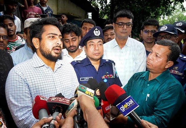 বন্যা পরবর্তী পুনর্বাসন দ্রুত সম্পন্ন করার কাজ চলছে : নাহিদ ইসলাম বন্যা পরবর্তী পুনর্বাসন দ্রুত সম্পন্ন করার কাজ চলছে : নাহিদ ইসলাম