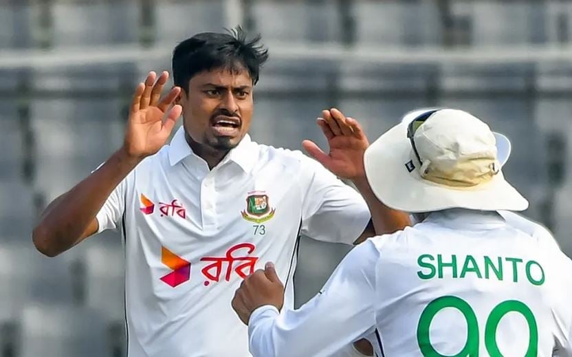 ব্যাটিং ব্যর্থতার পর তাইজুলের নৈপুণ্যে লড়ছে বাংলাদেশ ব্যাটিং ব্যর্থতার পর তাইজুলের নৈপুণ্যে লড়ছে বাংলাদেশ