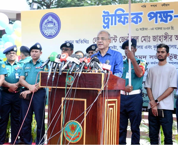 ট্রাফিক ব্যবস্থার উন্নয়নে প্রয়োজন জনসম্পৃক্ততা ও সচেতনতা : স্বরাষ্ট্র উপদেষ্টা ট্রাফিক ব্যবস্থার উন্নয়নে প্রয়োজন জনসম্পৃক্ততা ও সচেতনতা : স্বরাষ্ট্র উপদেষ্টা