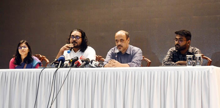 সেন্টমার্টিনে বছরের চার মাস পর্যটক সীমিত করার সিদ্ধান্ত সেন্টমার্টিনে বছরের চার মাস পর্যটক সীমিত করার সিদ্ধান্ত