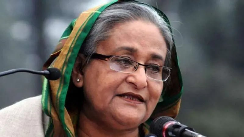 শেখ হাসিনাকে ধরতে জারি করা হচ্ছে ‘রেড নোটিশ’ শেখ হাসিনাকে ধরতে জারি করা হচ্ছে ‘রেড নোটিশ’
