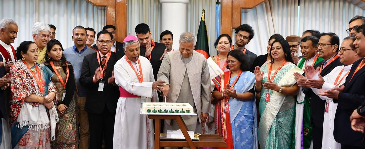 খ্রিষ্টান সম্প্রদায়সহ সকলকে দেশের উন্নয়নে এগিয়ে আসতে প্রধান উপদেষ্টার আহ্বান