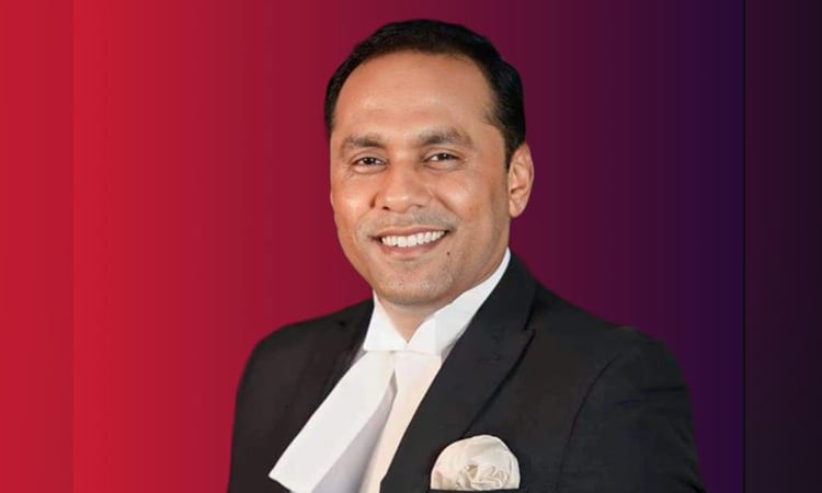 অরফানেজ মামলায় খালেদা জিয়ার বক্তব্য তুলে ধরতে গিয়ে কাঁদলেন কায়সার কামাল অরফানেজ মামলায় খালেদা জিয়ার বক্তব্য তুলে ধরতে গিয়ে কাঁদলেন কায়সার কামাল