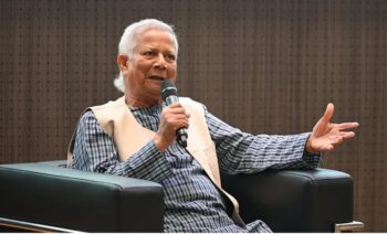 কাতার বিশ্ববিদ্যালয়ে বক্তব্যে শিক্ষার্থীদের ‘তিন-শূন্য মানুষ’ হিসেবে প্রস্তুত করার পরামর্শ প্রধান উপদেষ্টার