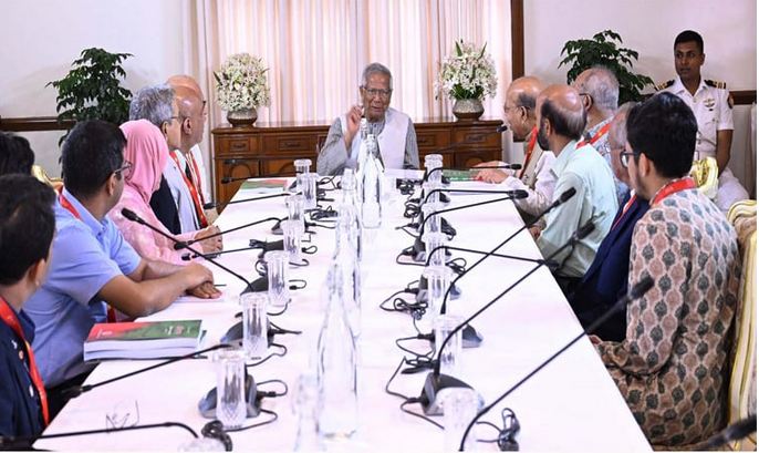 স্বাস্থ্য বিষয়ক সংস্কার কমিশনের সুপারিশ দ্রুত বাস্তবায়নের নির্দেশ প্রধান উপদেষ্টার