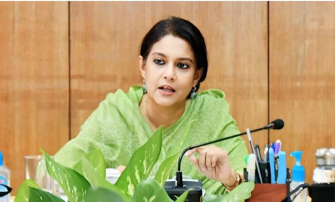 জলবায়ু ঝুঁকি মোকাবিলায় স্থানীয়দের মতামতকে গুরুত্ব দিতে হবে: পরিবেশ উপদেষ্টা জলবায়ু ঝুঁকি মোকাবিলায় স্থানীয়দের মতামতকে গুরুত্ব দিতে হবে: পরিবেশ উপদেষ্টা