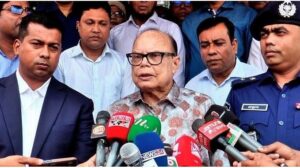 টিসিবির ভুয়া কার্ড বাতিল করে নতুন ‘স্মার্টকার্ড’ দেওয়া হবে : খাদ্য উপদেষ্টা