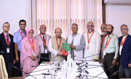 সাতটি স্তম্ভে স্বাস্থ্যখাত সংস্কার কমিশনের সুপারিশ